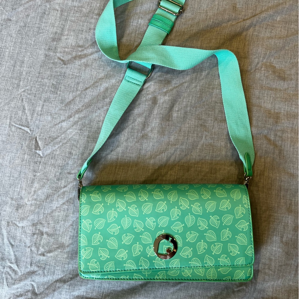NWOT Animal Crossing: New Horizons carrying crossbody